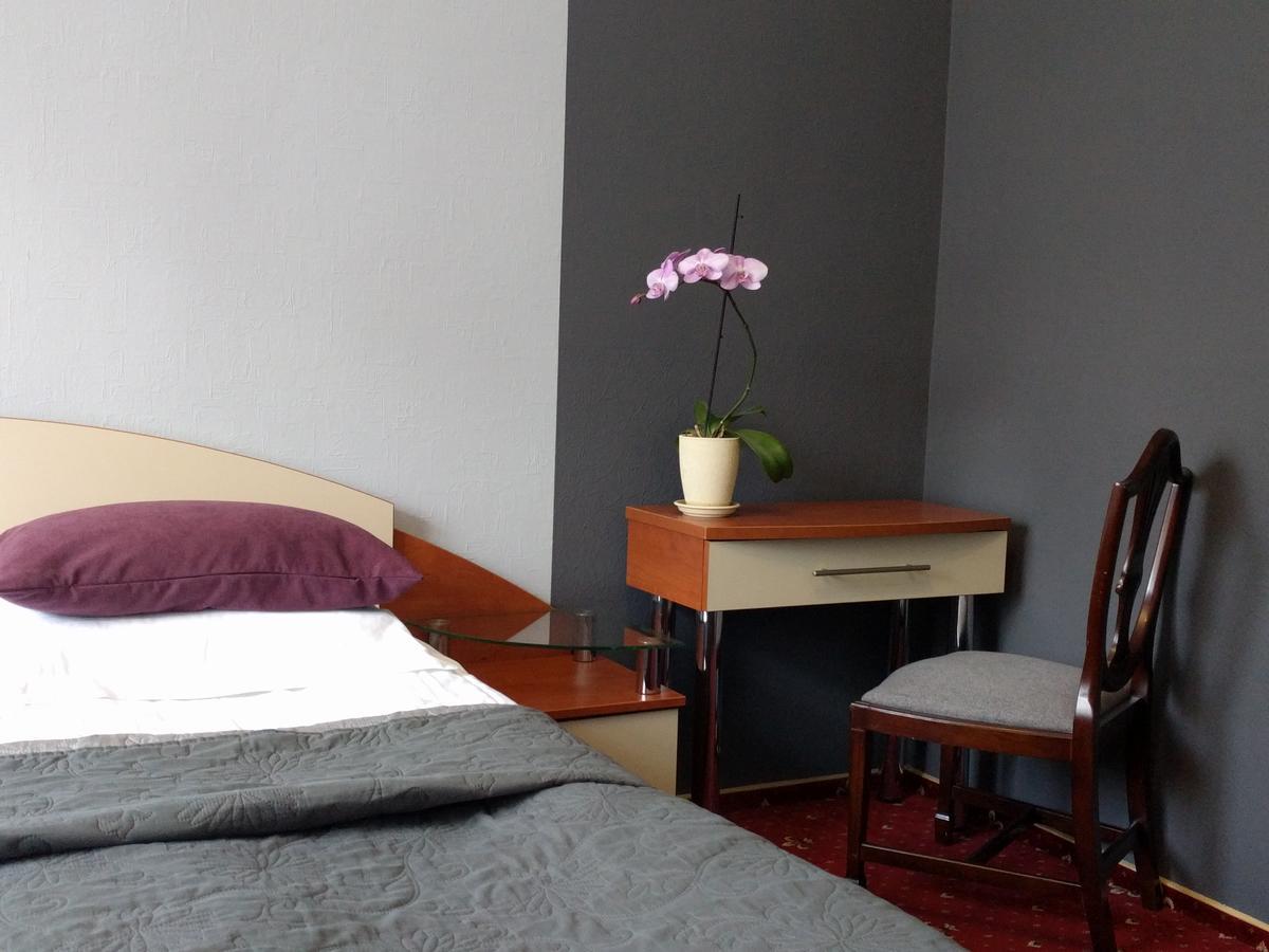 Kaiser Hotel Csernyivci Kültér fotó